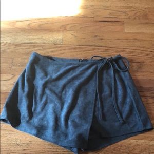 GREY Tie around skort